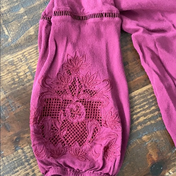 Blue Rain maroon blouse - Picture 4 of 7